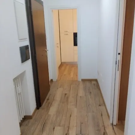 White Sun Apartment