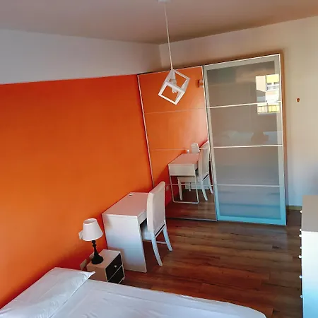 White Sun Apartment *